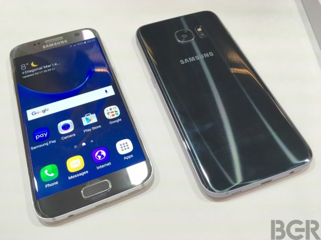 mwc-2016-galaxy-s7-s7-edge-hands-on-4